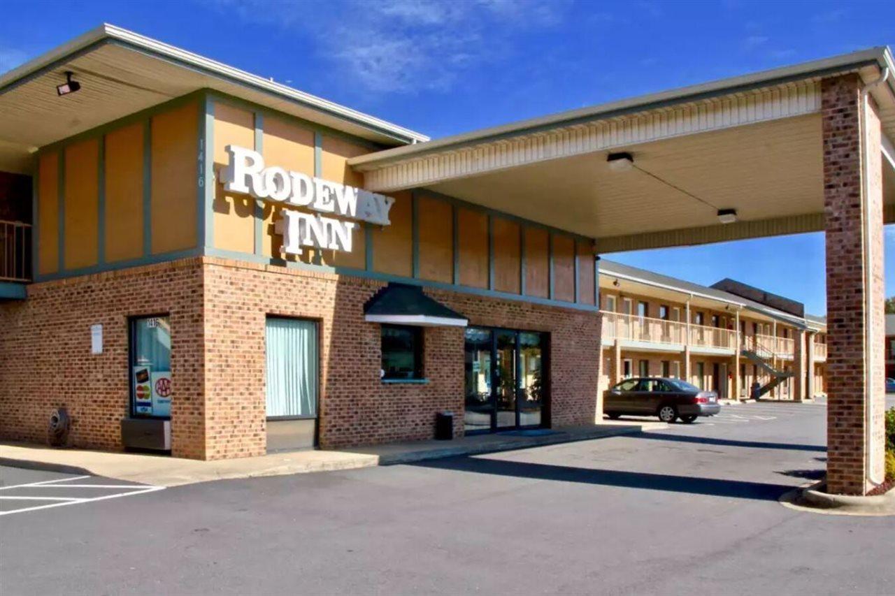Rodeway Inn University Area Charlotte Eksteriør billede