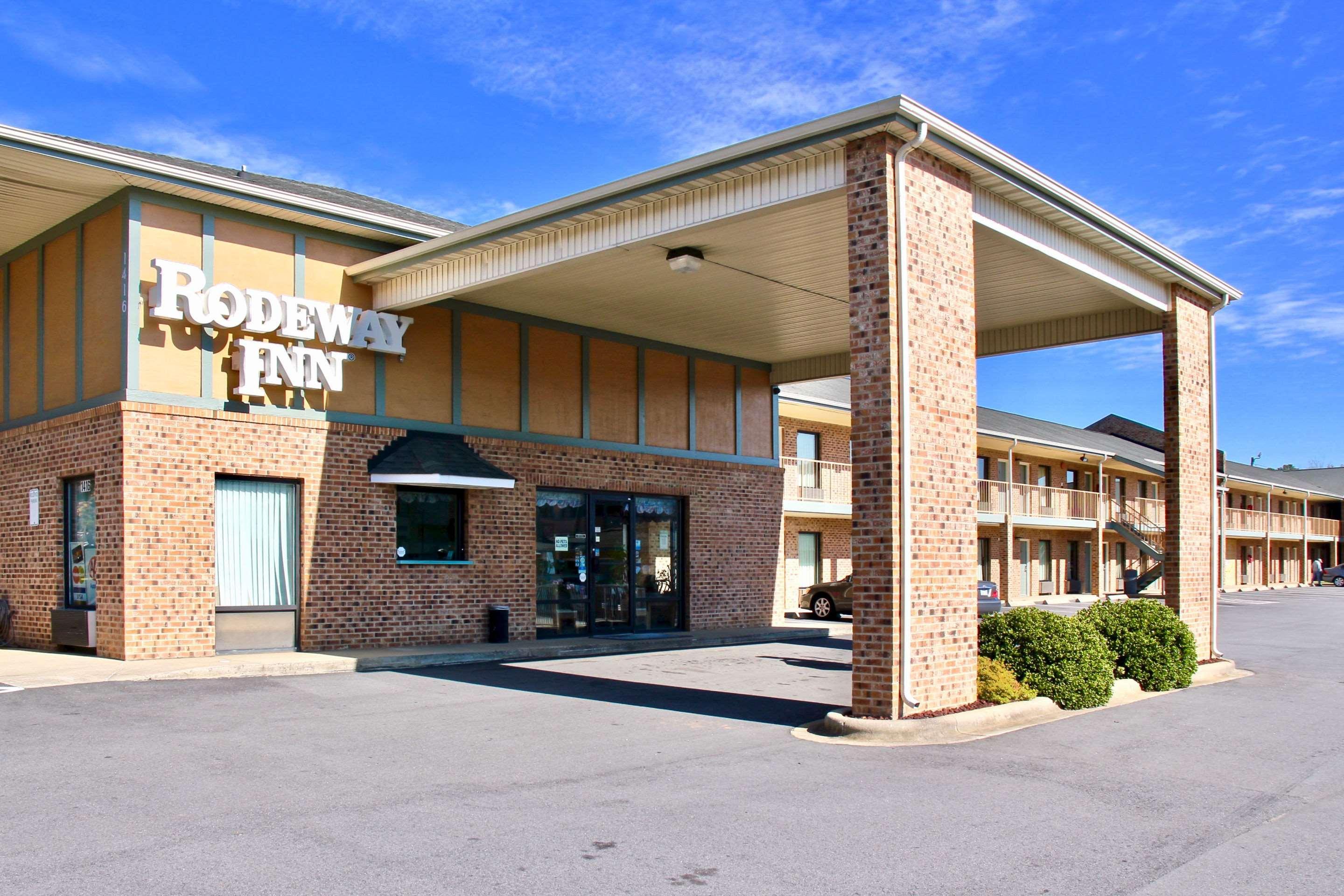 Rodeway Inn University Area Charlotte Eksteriør billede