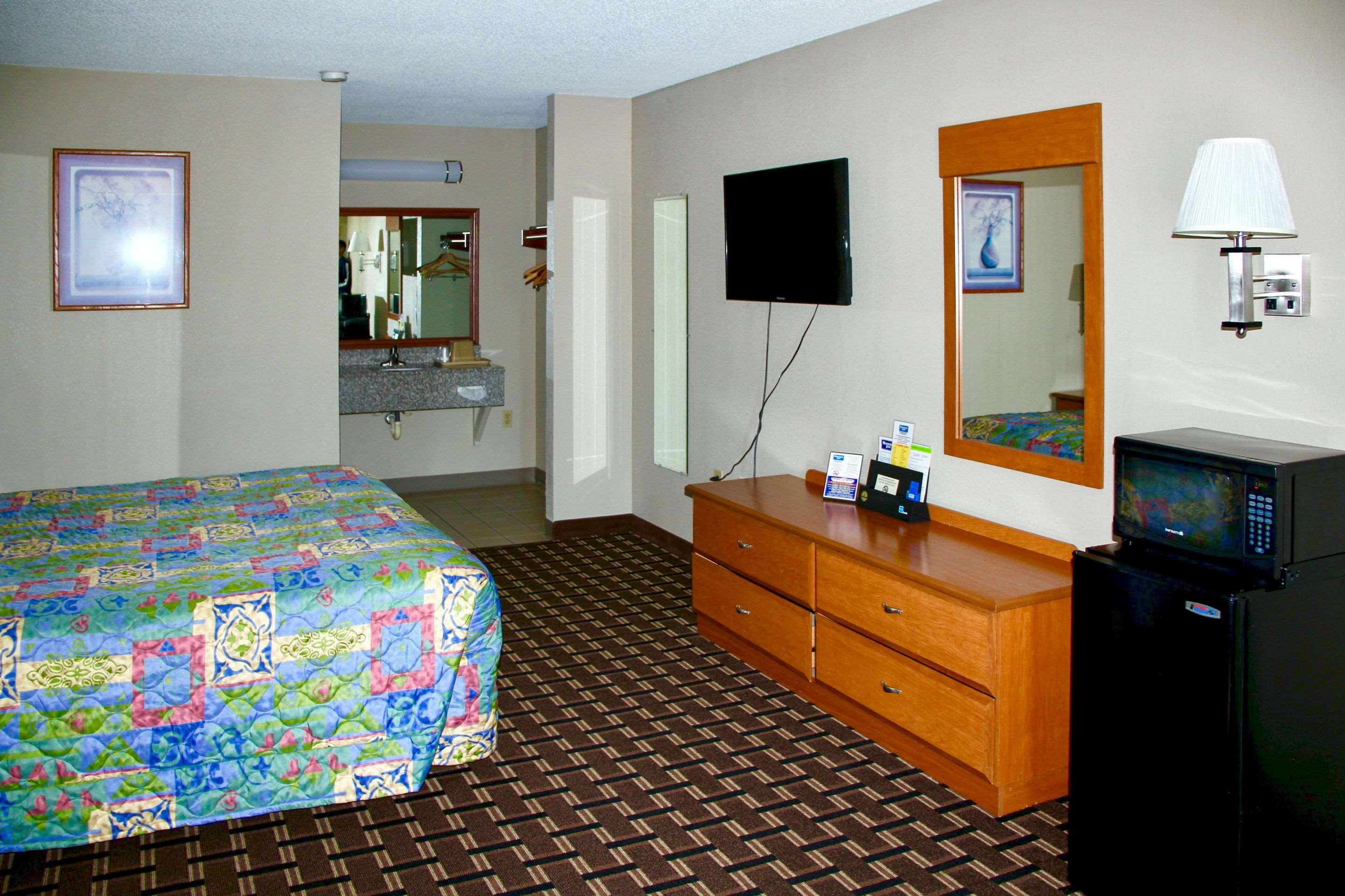 Rodeway Inn University Area Charlotte Eksteriør billede