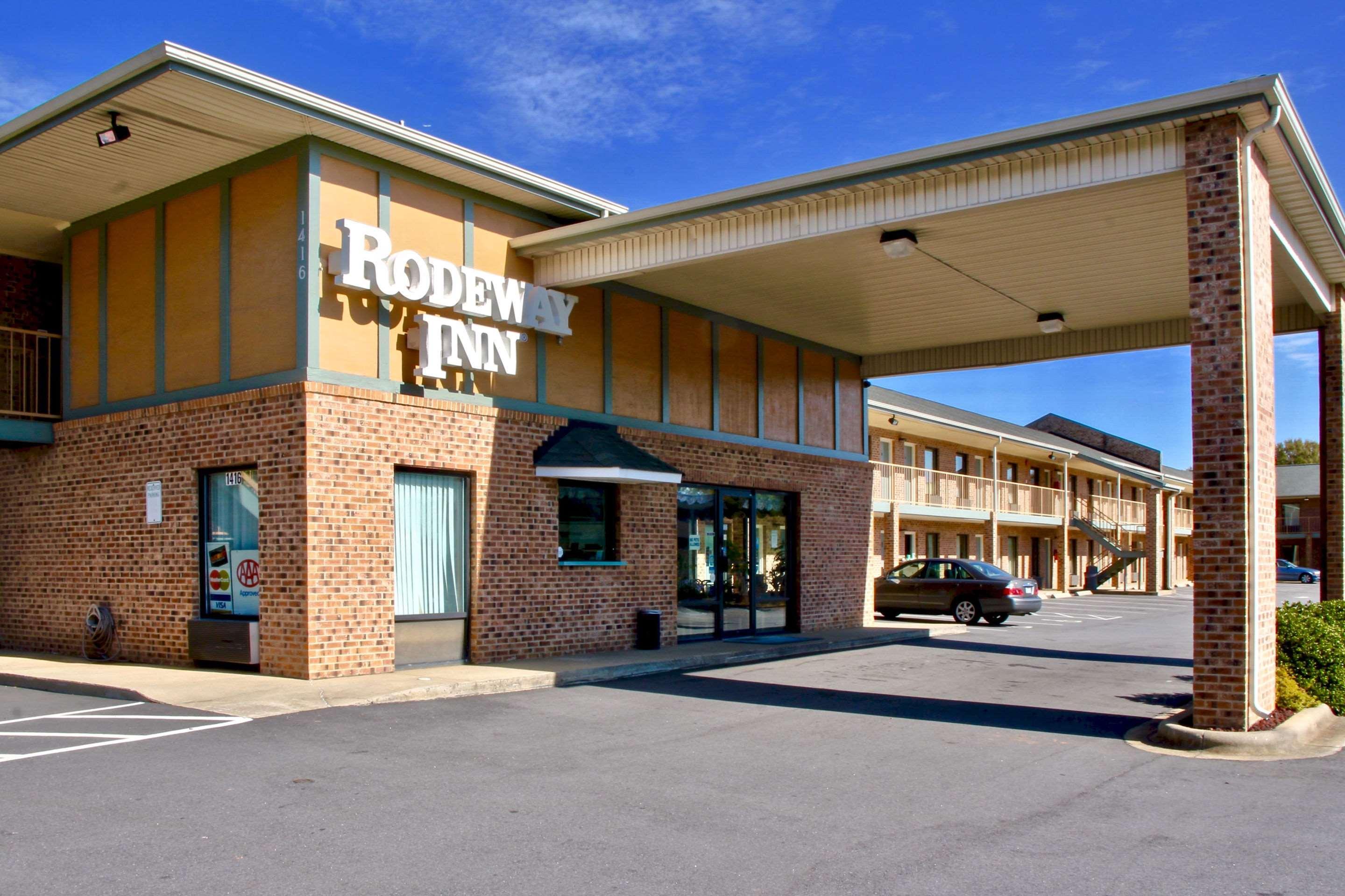 Rodeway Inn University Area Charlotte Eksteriør billede